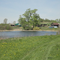 озеро весной
