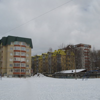 Сыктывкар 2014 - спортплощадка школы 1