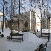 Сыктывкар 2014  - сквер возле драмтеатра