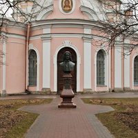 У Андреевского собора