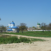 Свято Николаевская и Свято Успенская церкви в крепости
