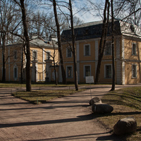 Нижние дома в парке "Ораниенбаум"