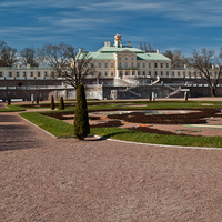 Вид на Большой Меншиковский дворец