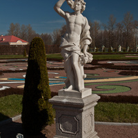 Статуя Вертумна в Нижнем парке