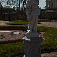 Статуя Помоны в Нижнем парке