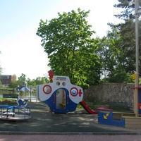 Сестрорецк, детская площадка около церкви