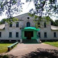 Средняя школа, бывшая усадьба Нелидовых