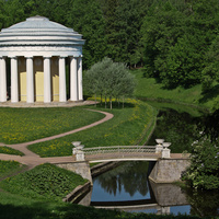 "Храм Дружбы" и Чугунный мост