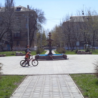 Сквер "Радужный", фонтан