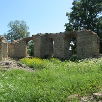 Руины церкви Святого Николая Угодника, построенной в 1784 году