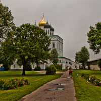 Вид на Свято-Троицкий собор