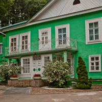 Дом служителей монастыря
