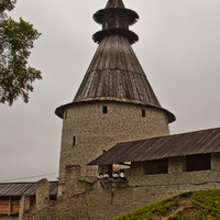 Средняя башня
