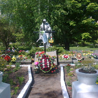 Пам"ятник Невідомого солдата в смт.Сенкевичівка 9 травня 2014 року