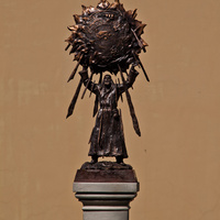 Скульптура "Ярило" в Ботаническом саду