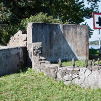 Остатки оборонительных сооружений 1941-1943 годов на острове Ореховый