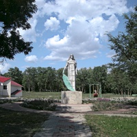 Памятник "Родина-мать"