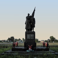 Братская могила 80 советских воинов