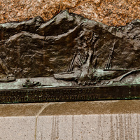 Фрагмент памятника адмиралу Макарову