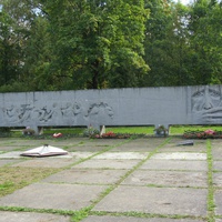 Мемориал - Воинское братское кладбище в городе Гатчина