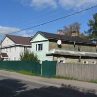 Средний переулок