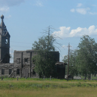 Разрушающийся храм в с.Муратовка