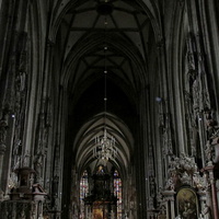 Интерьер собора Святого Стефана