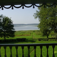 Вид с беседки-грота усадьбы Петровское на озеро Кучане