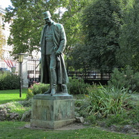 Памятник императору Францу Иосифу I в парке Бурггартен
