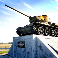 мемориал воинам-освободителям Батайска "Танк"