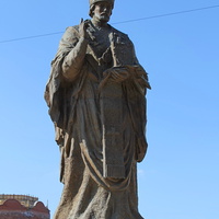 Статуя Николая Чудотворца