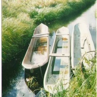 Лодки-долблёнки у деревни Шестимирово