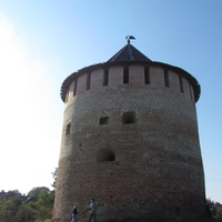 Белая башня на Троицкой улице