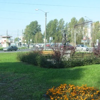 Памятник Ползунову И.И. на Октябрьской улице