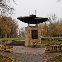 Памятник подводной лодке