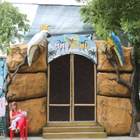 Ейск. Павильон экзотических птиц.