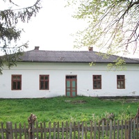 Один із корпусів колишньої СШ (в минулому резиденція польського священика)