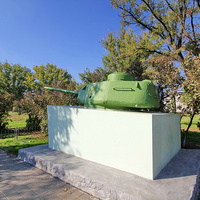 Мемориал павшим воинам в Великую Отечественную войну- памятник  павшим воинам