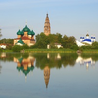 Кремль, Богородицкая и Покровская церкви