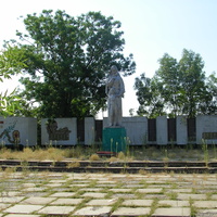 Збурьевка, памятник