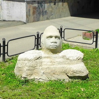 г. Пенза, Ольмекская голова в миниатюре ул, М.Горького.