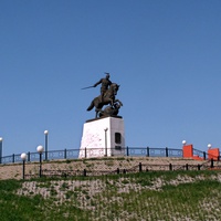 Памятник Великому князю Киевскому Святославу Храброму