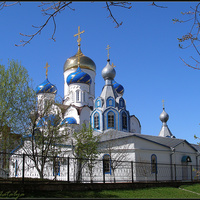 Свято-Успенская церковь и Свято-Успенский собор