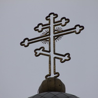 Обоянь. Крест на куполе Свято-Троицкого храма.