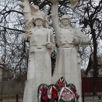 Обоянь. Мемориал героям Гражданской и Великой Отечественной войн.