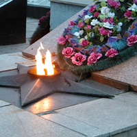 Братская могила 695 советских воинов