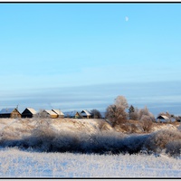 На крутом берегу.