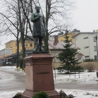 Памятник  Людвигу Рунебергу