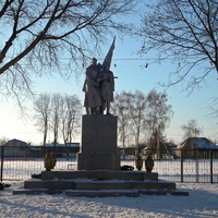Братская могила 42 советских воинов