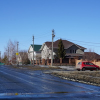 На улице Ялтинской.